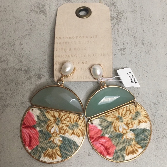 Anthropologie Jewelry - Host Pick! NWT Anthropologie Beverly Hills Pearl Drop Earrings
